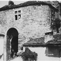 4- portail peint vue de la maison gorsse cayrou 1 -